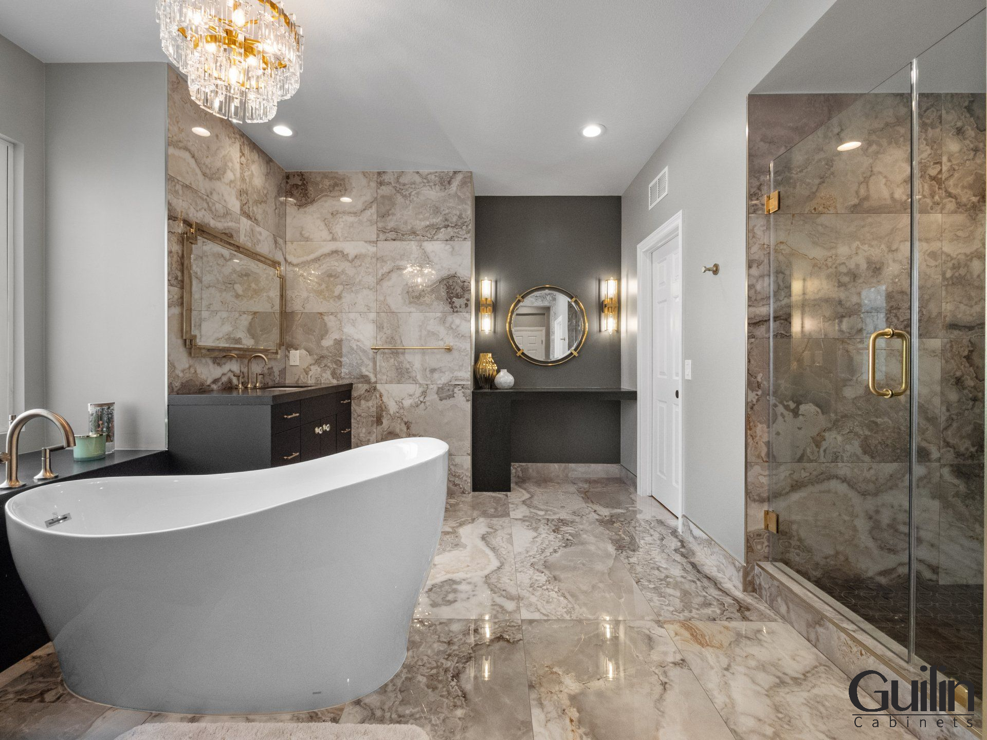 Essentials for a Luxurious Master Bathroom