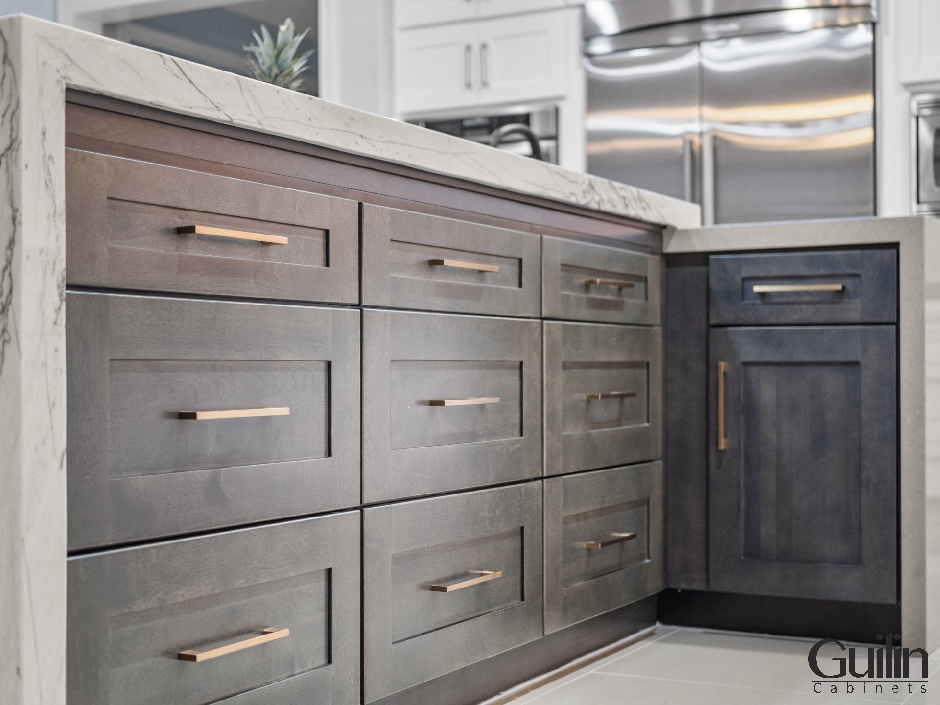 Measuring your existing kitchen cabinets is an important step to replacing the new ones that perfectly fit.