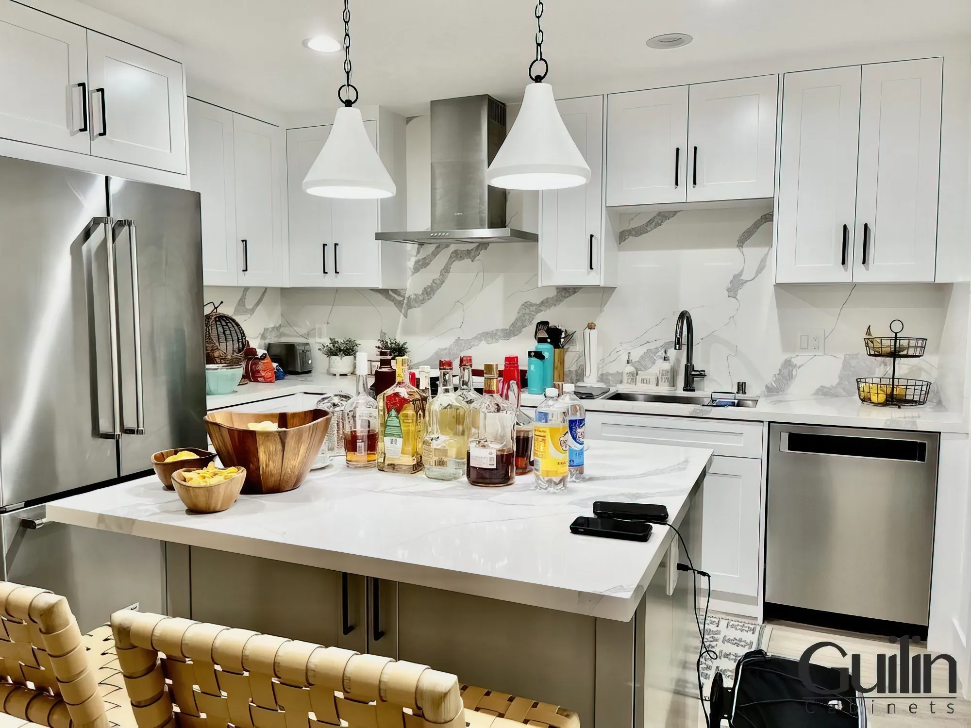 Modern Sleek Kitchen Remolded By Guilin Cabinets In Irvine, CA 3