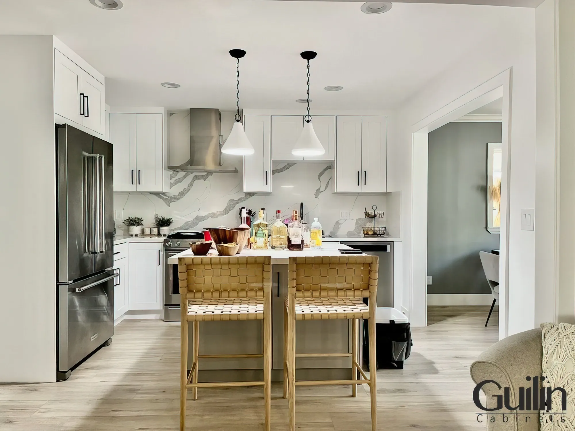 Modern Sleek Kitchen Remolded By Guilin Cabinets In Irvine, CA