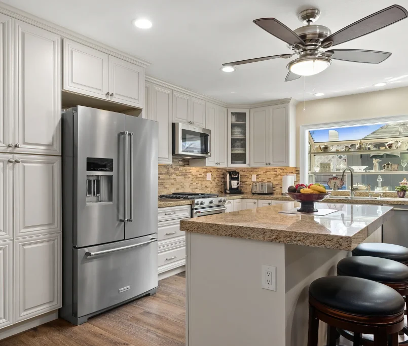 Tradition Kitchen remodeled by Guilin Cabinets in Orange County CA 2