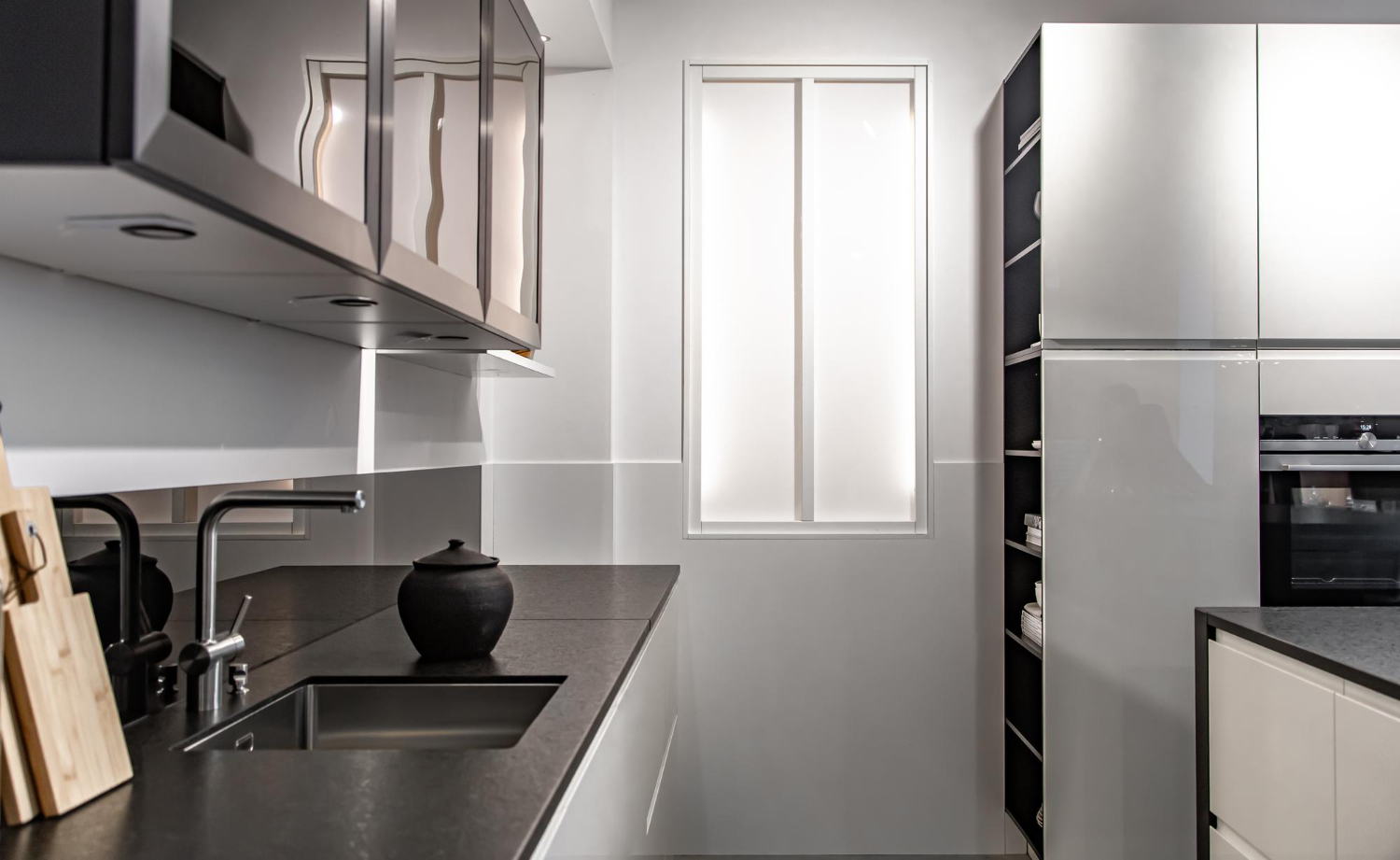 Cost of metal cabinets is notably higher than traditional cabinets as the cabinet body is often made of fully new materials, instead of MDF, which is more affordable for conventional cabinets.