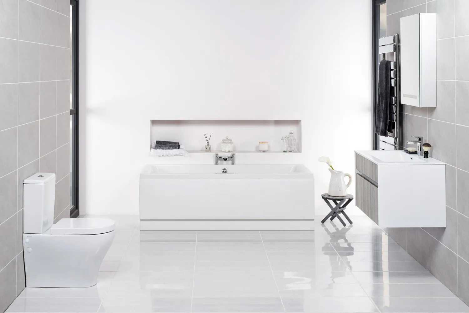 all white bathoom