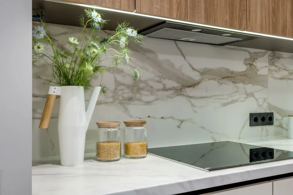 The modern look of a kitchen demands surfaces and counters made of long-lasting, low-maintenance materials.