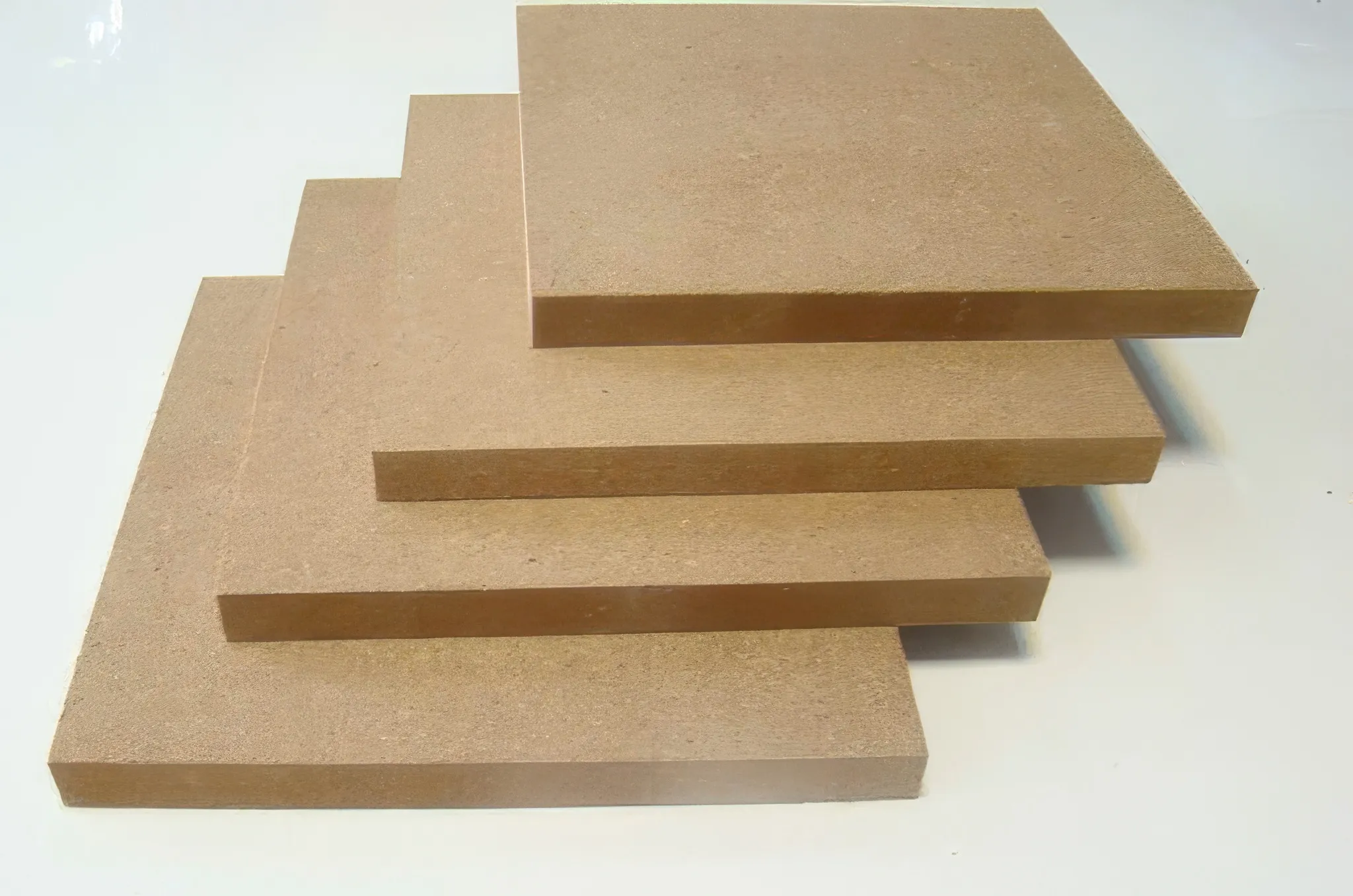 HDF is a composite panel made from compressed wood fibers. It is sturdy and tougher than MDF with an average density of 900 kg/m3.
